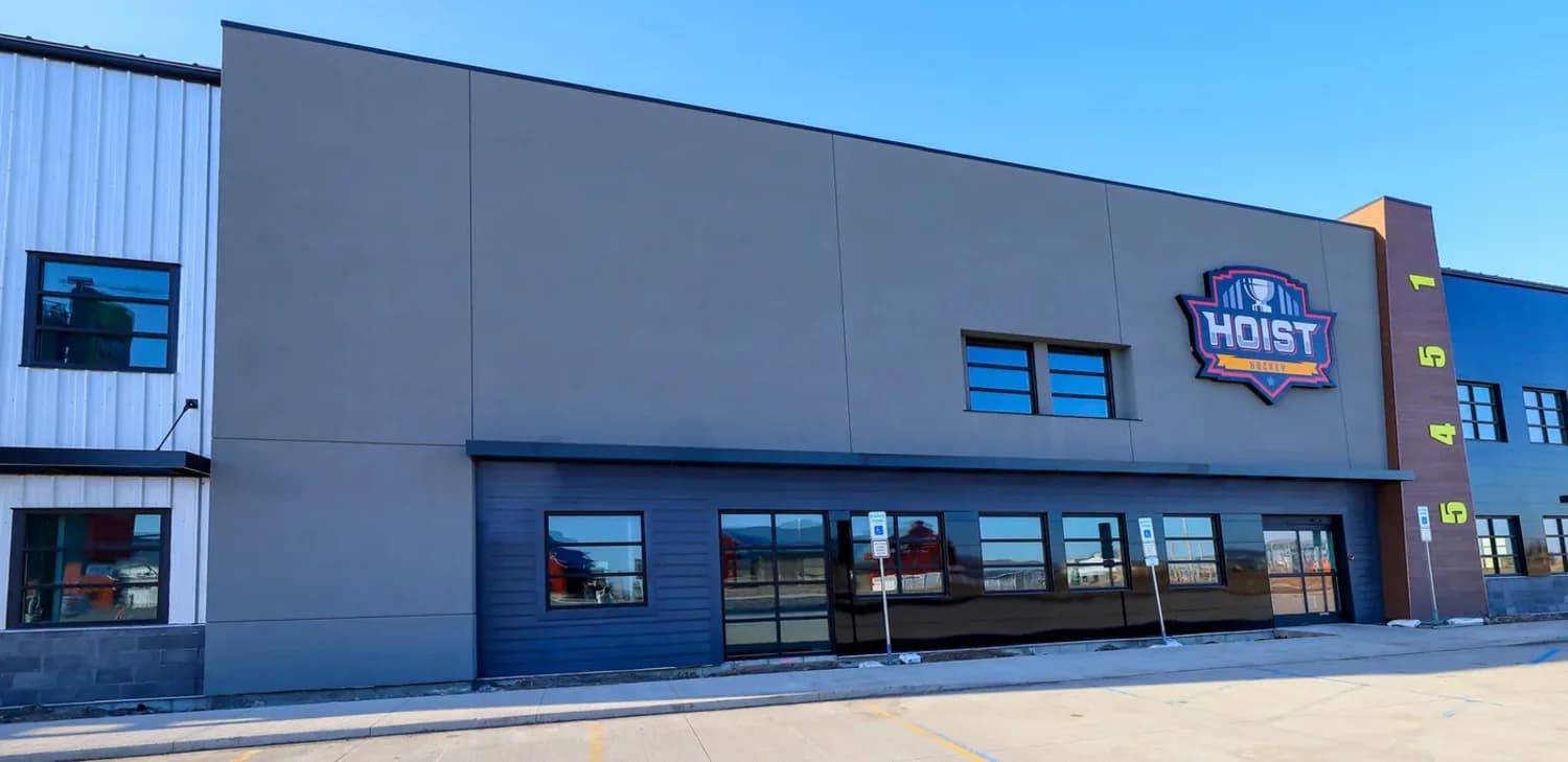 Clear-span steel recreation arena exterior